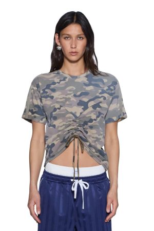 RUCHED EVERYDAY SS TEE CAMO
